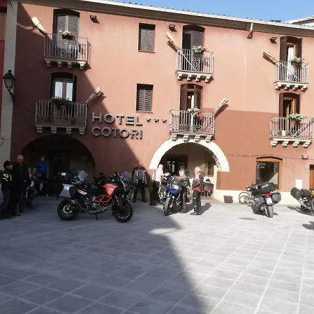 Hotel Cotori Pont de Suert Exterior foto