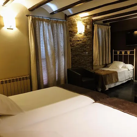 Hotel Cotori Pont de Suert Habitación foto