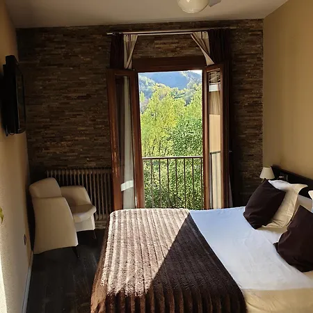 Hotel Cotori Pont de Suert Habitación foto